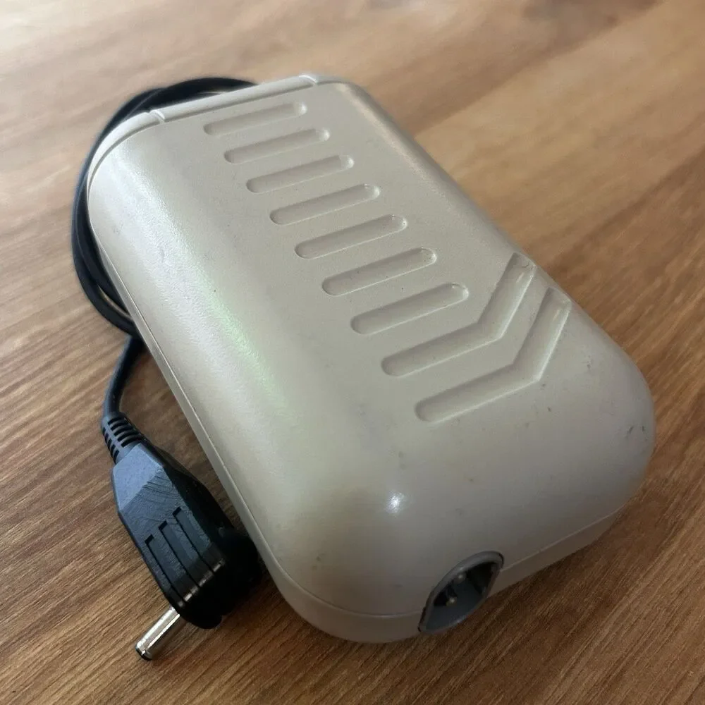 Game Boy Rechargeable Battery Pack /AC Adapter On Gameboy DMG-03